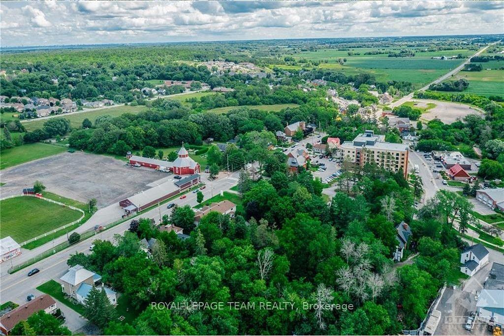 3787 Carp Road, Ottawa, ON