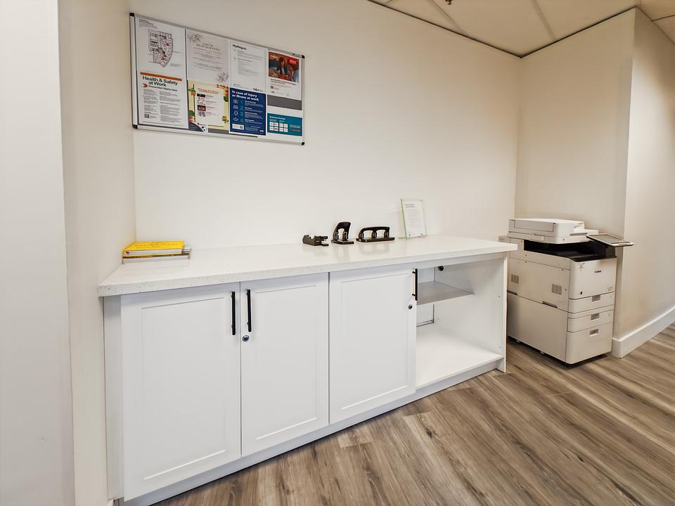 125 Commerce Valley Drive West, Markham, ON
