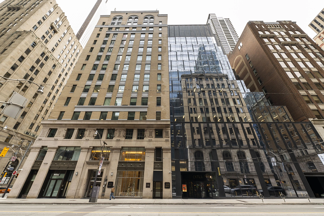 700 - 330 Bay Street, Toronto, ON