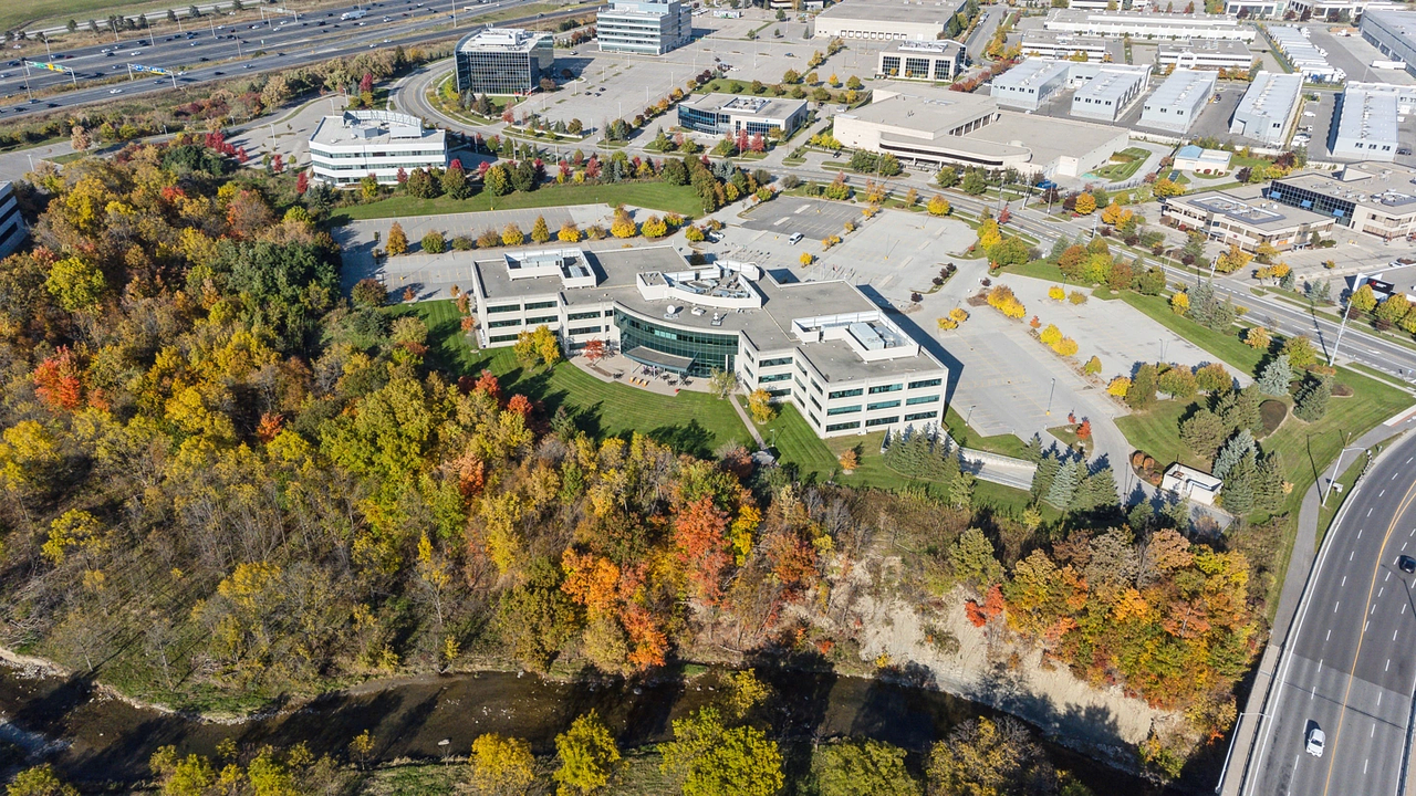 00100 - 5985 Explorer Drive, Mississauga, ON
