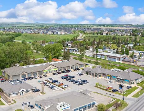 71 Riverside Drive, Okotoks, AB