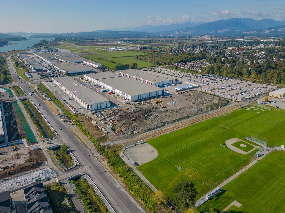 19100 Airport Way, Pitt Meadows, BC