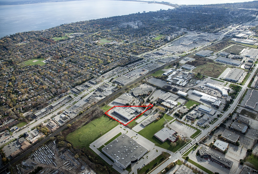 B01-1 - 845 Harrington Court, Burlington, ON