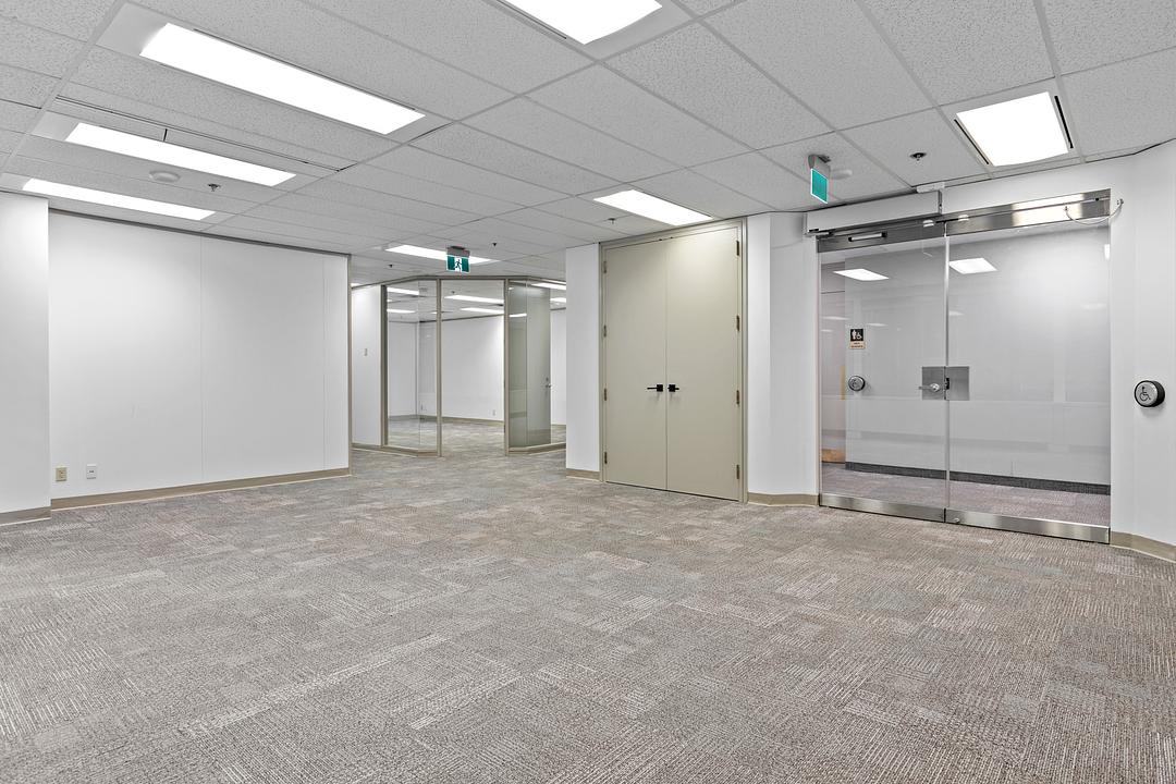 480 - 112 Kent Street, Ottawa, ON