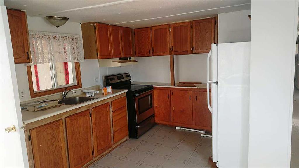 309 1 Avenue, Bassano, AB