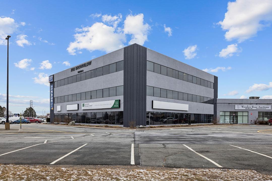 T21-600 - 202 Brownlow Avenue, Dartmouth, NS