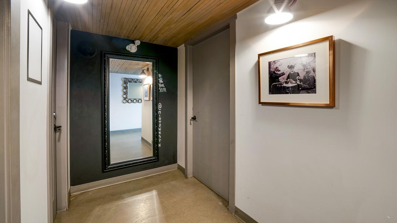 200 - 1615 Dickson Avenue, Kelowna, BC