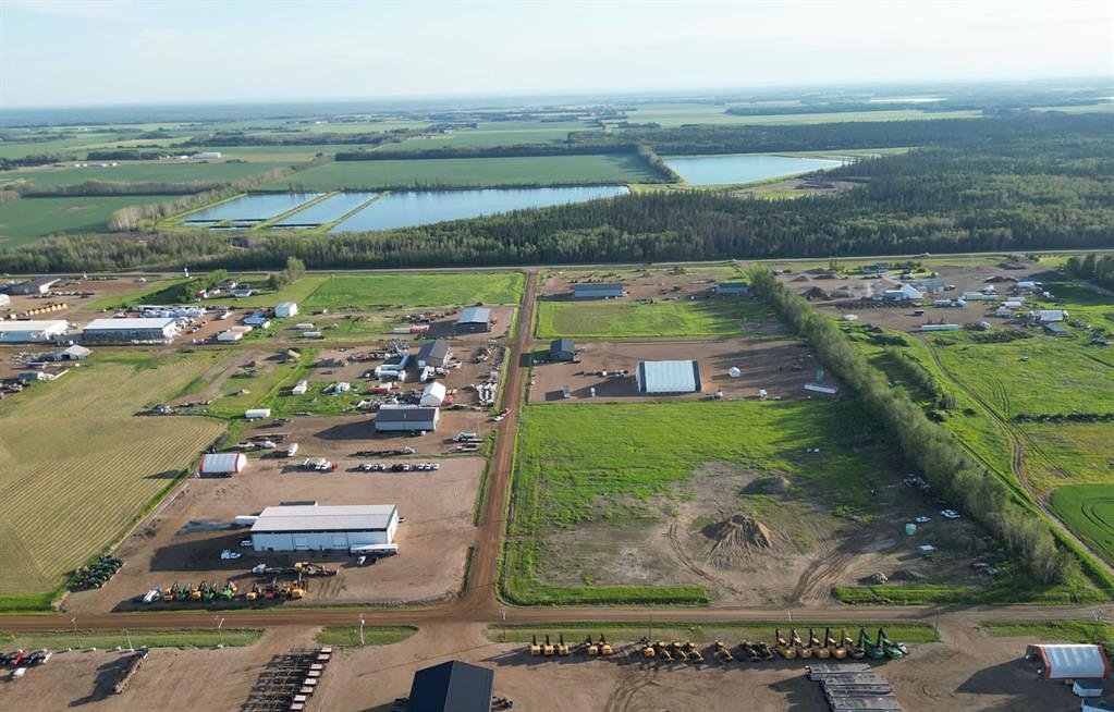 9102 102 Avenue, La Crête, AB