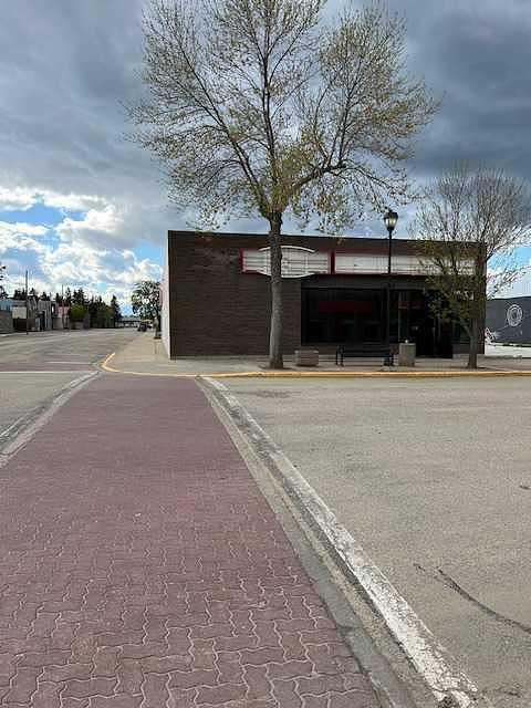 5102 50 Street, Whitecourt, AB