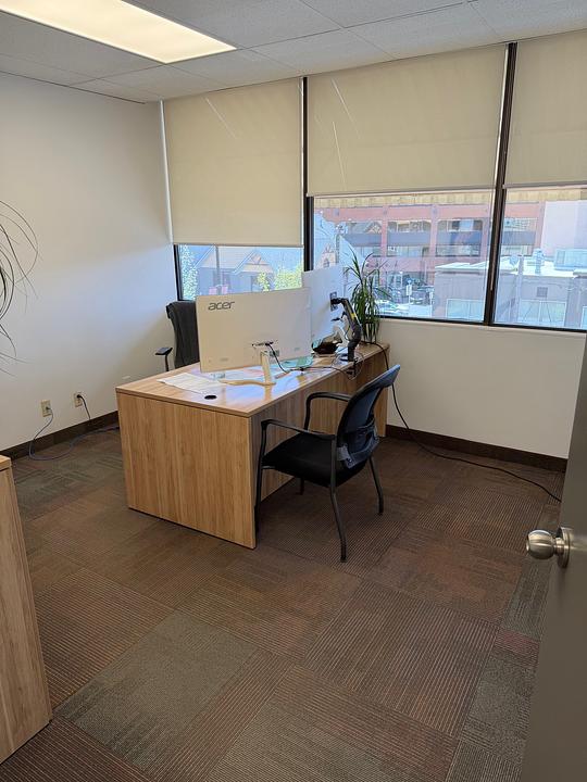 301 - 1220 Kensington Rd NW, Calgary, AB