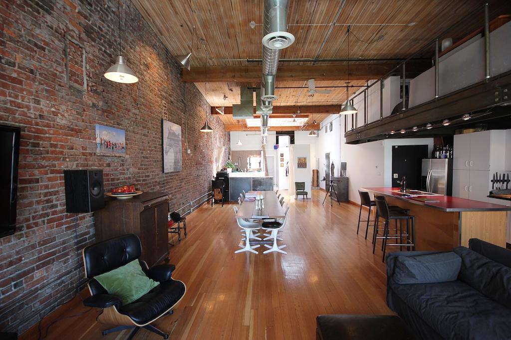 301 - 560 Beatty St, Vancouver, BC