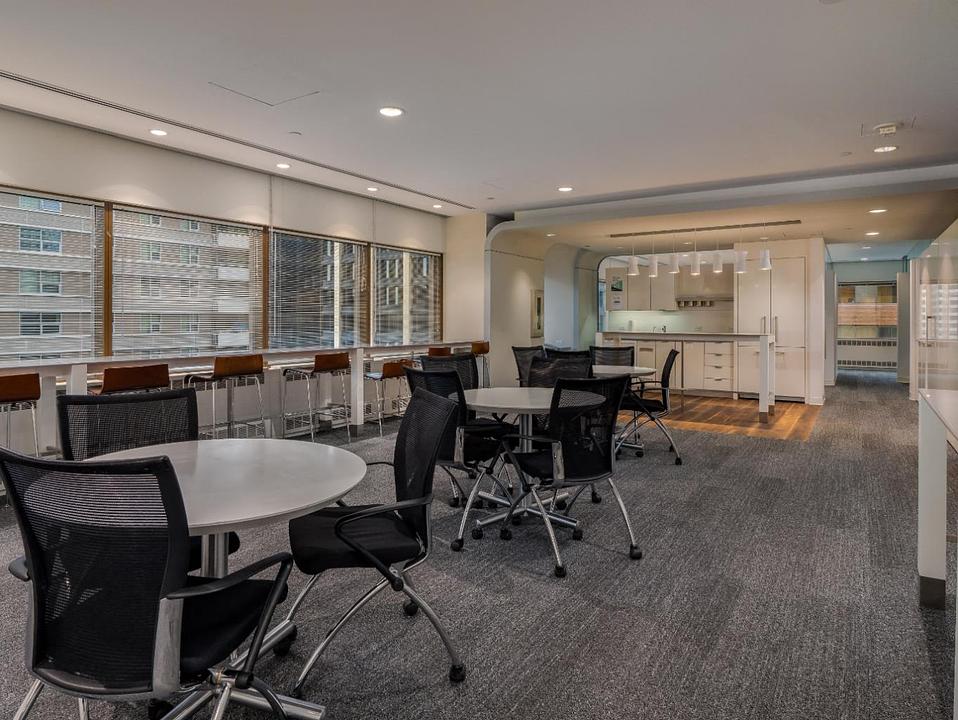 2810    - Show Suite - 605 5 Avenue Southwest, Calgary, AB