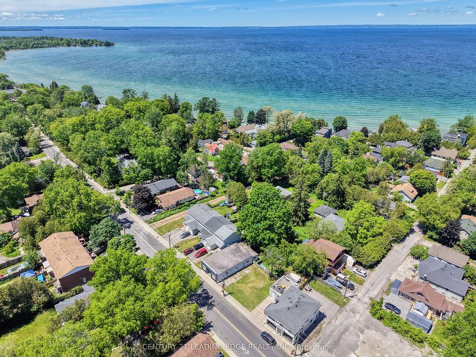 916 Lake Drive East, Georgina, ON