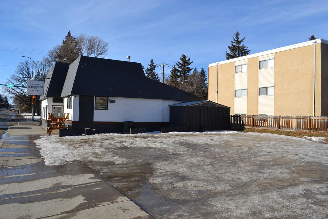 1 - 5501 45 Avenue, Red Deer, AB