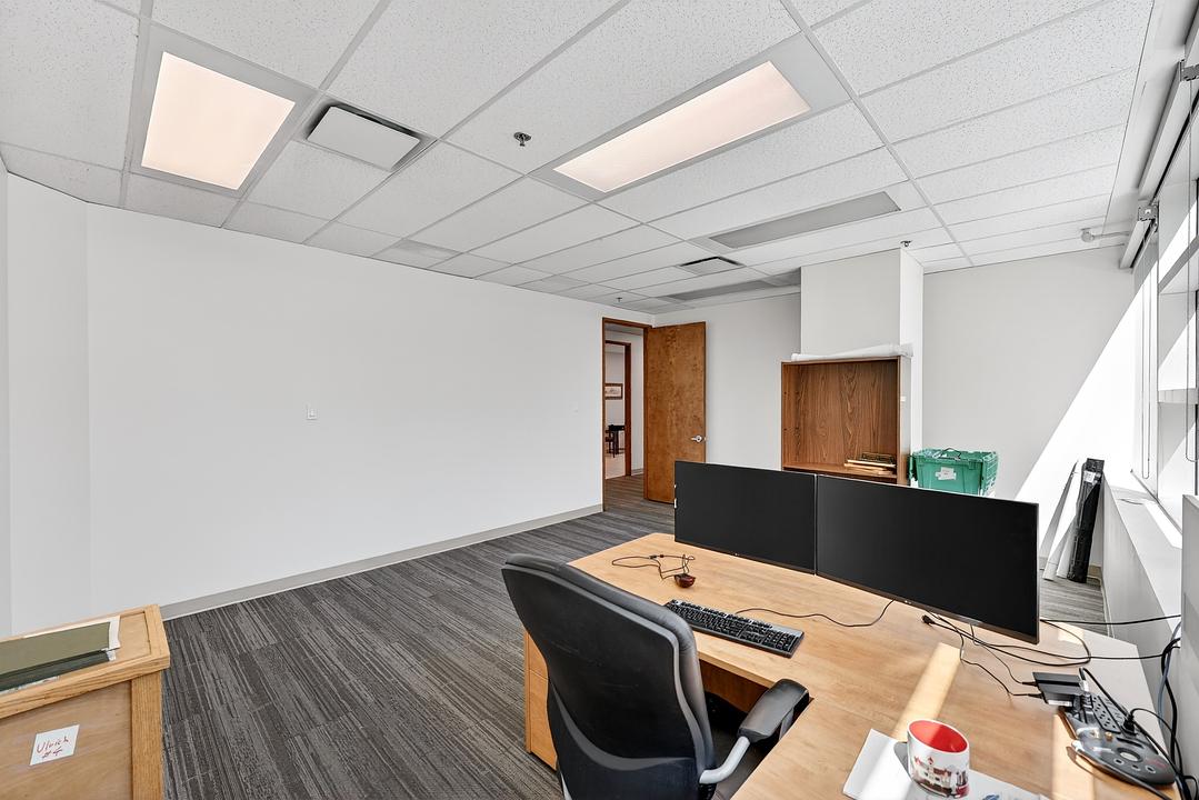 396 11 Avenue Southwest, Calgary, AB