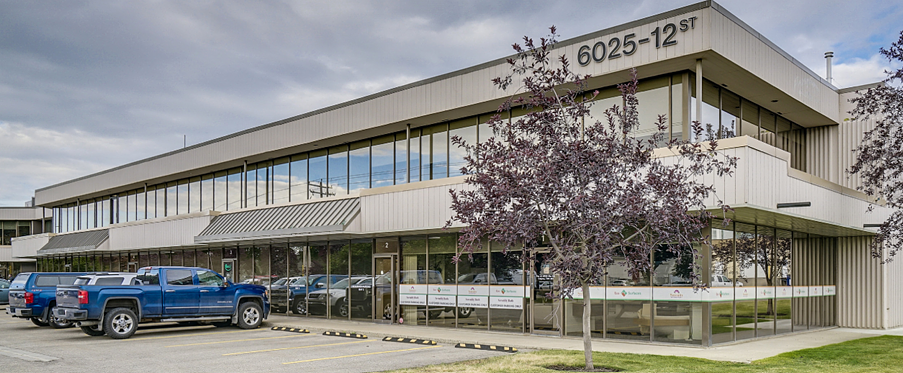 215 - 6025 12 Street Southeast, Calgary, AB
