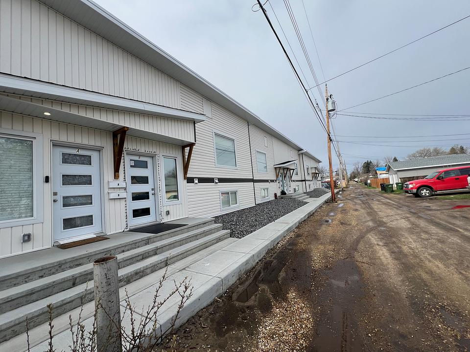 5014 53 Street, Camrose, AB