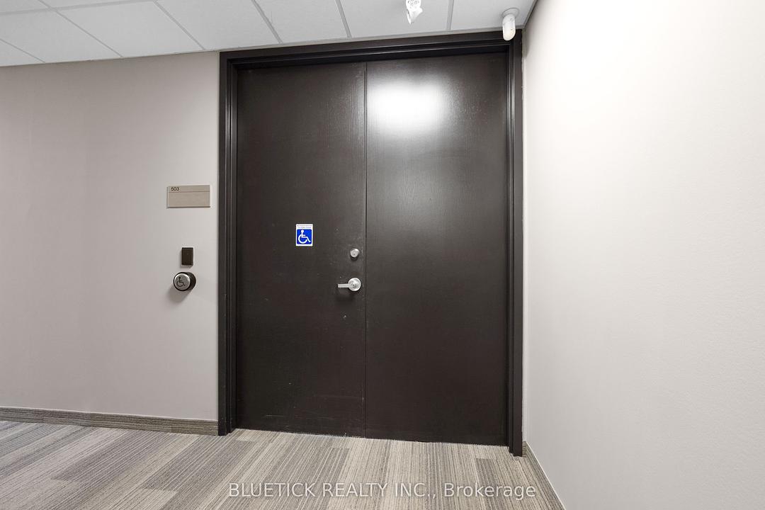503 - 700 Dorval Drive, Oakville, ON