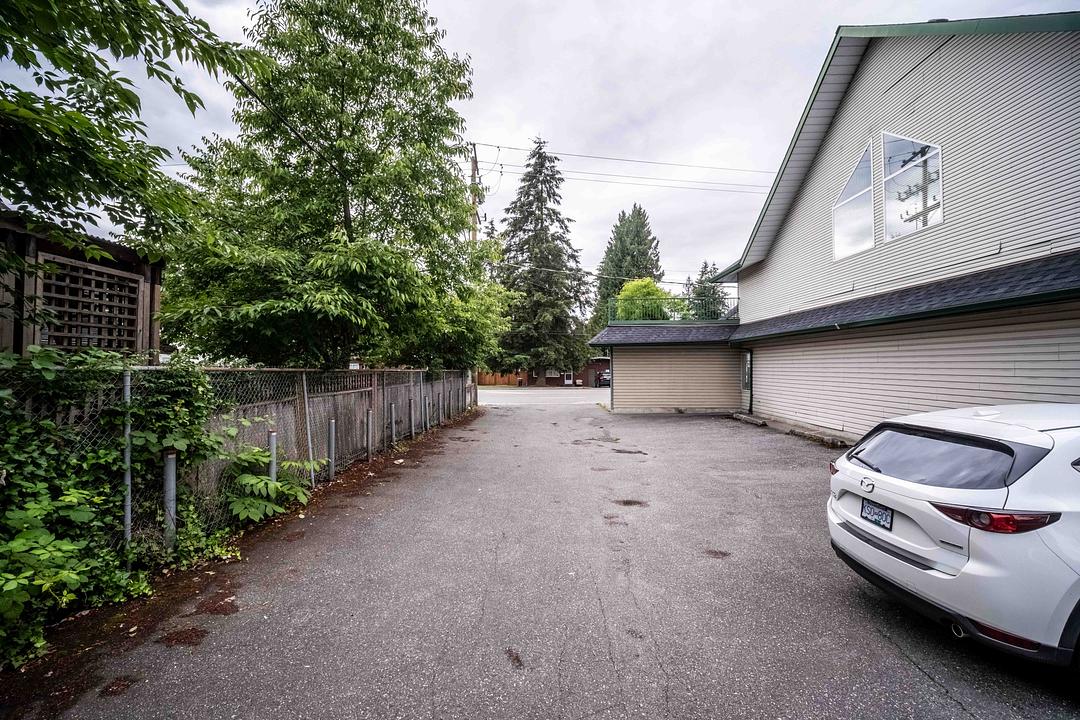 12048 216 Street, Maple Ridge, BC