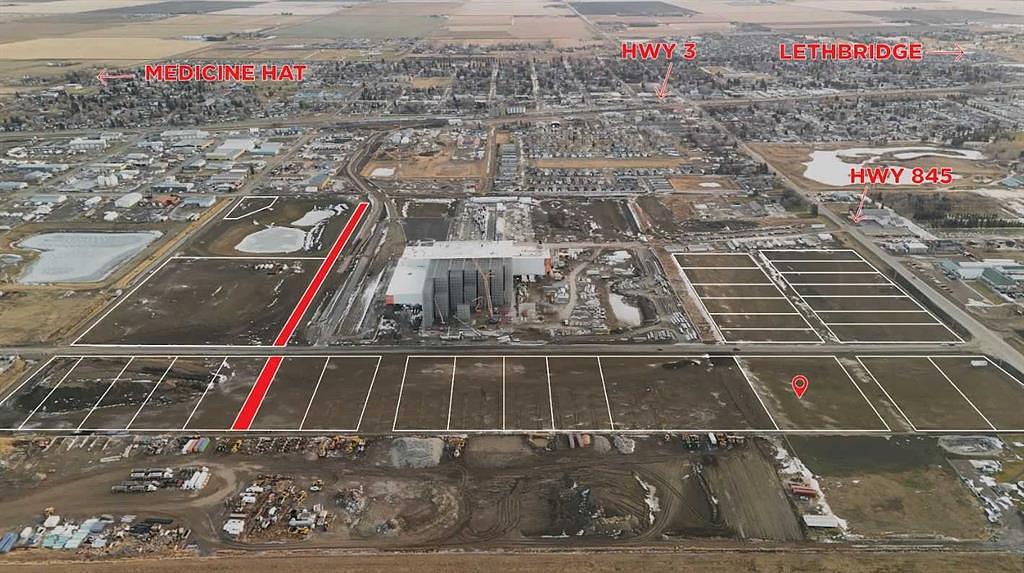 1802 12 Avenue, Lethbridge County, AB