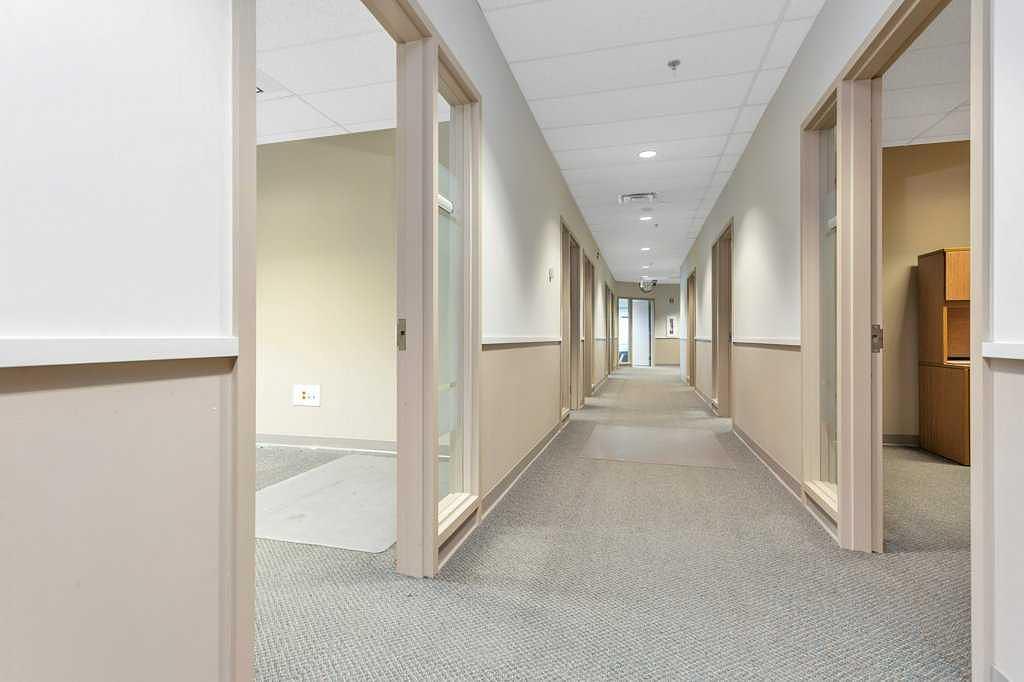 33 Schenk Industrial Road, Sylvan Lake, AB