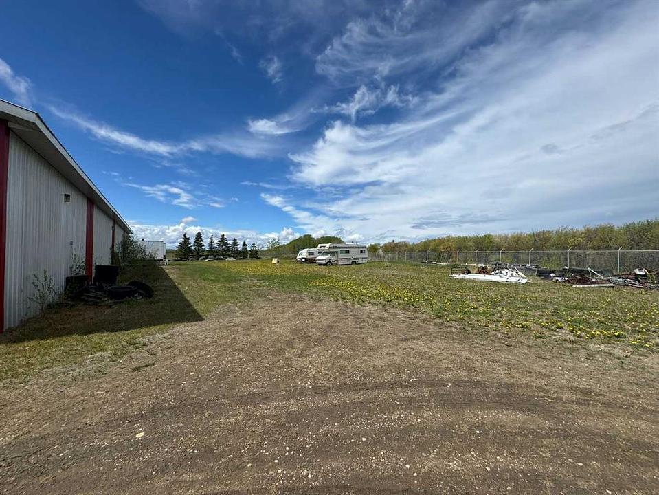 10212 98 Avenue, Hythe, AB
