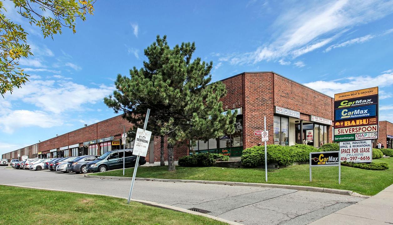 116-118 - 4830 Sheppard Avenue East, Toronto, ON