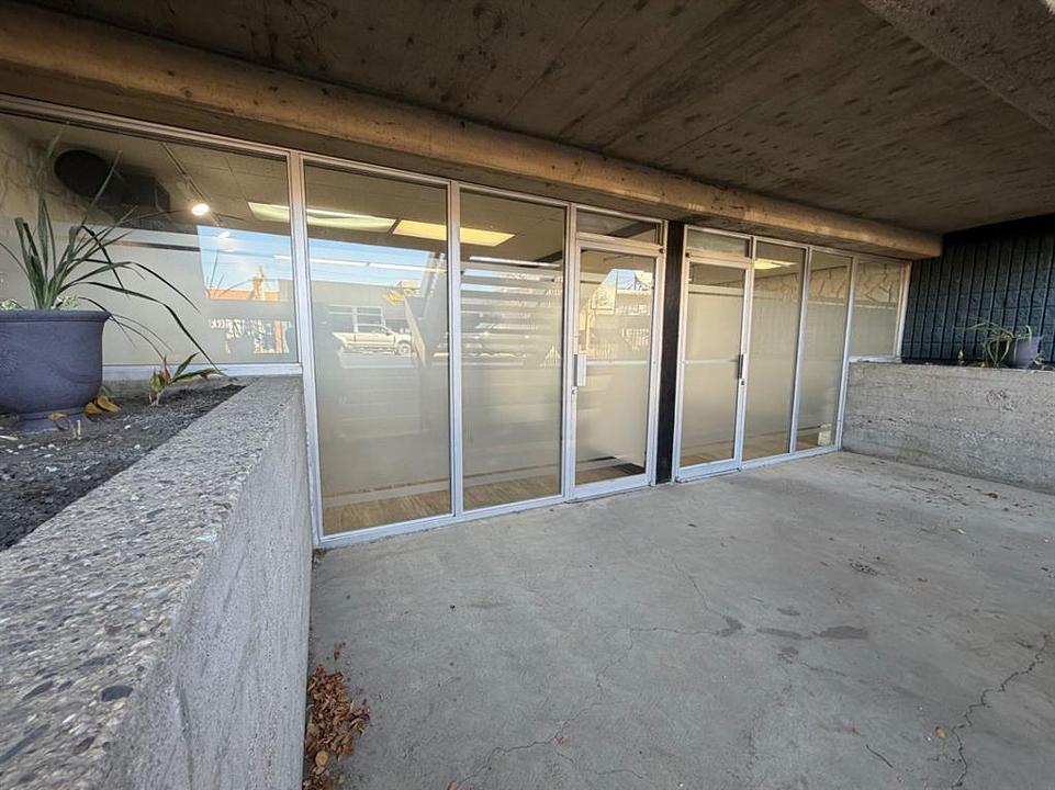 5019 50 Street, Lloydminster, AB