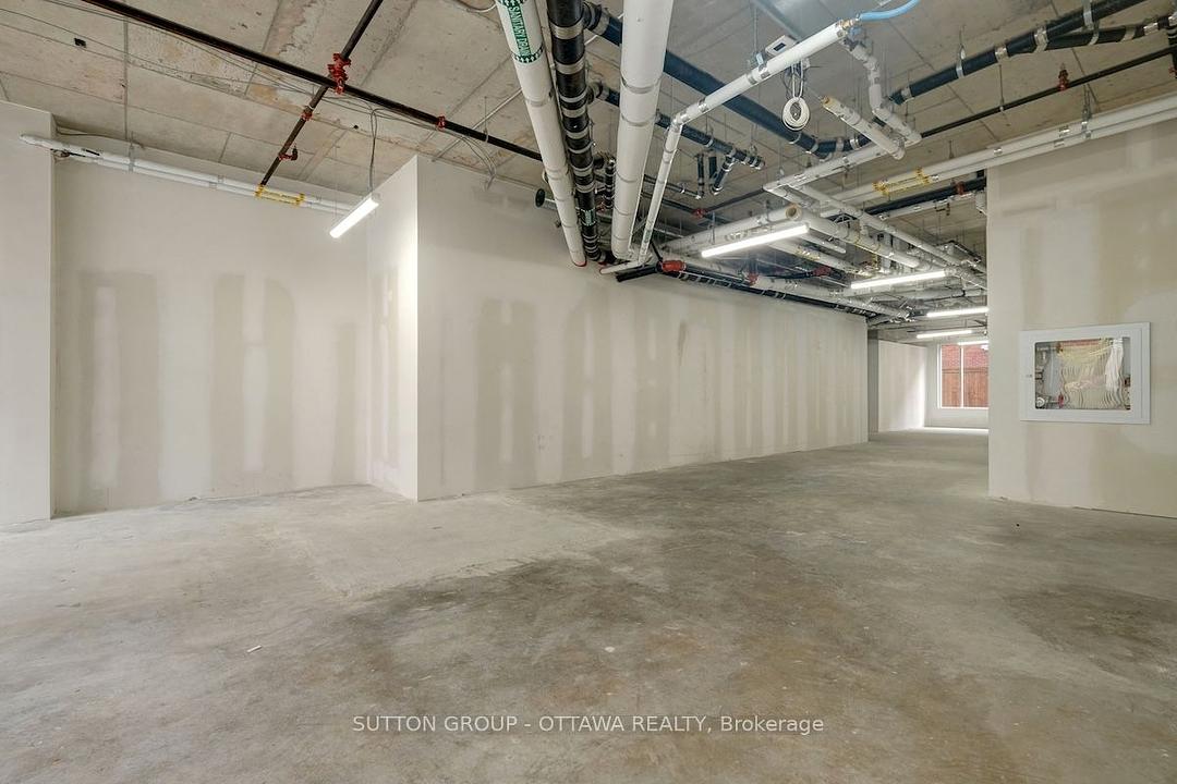 399 Winston Avenue, Ottawa, ON