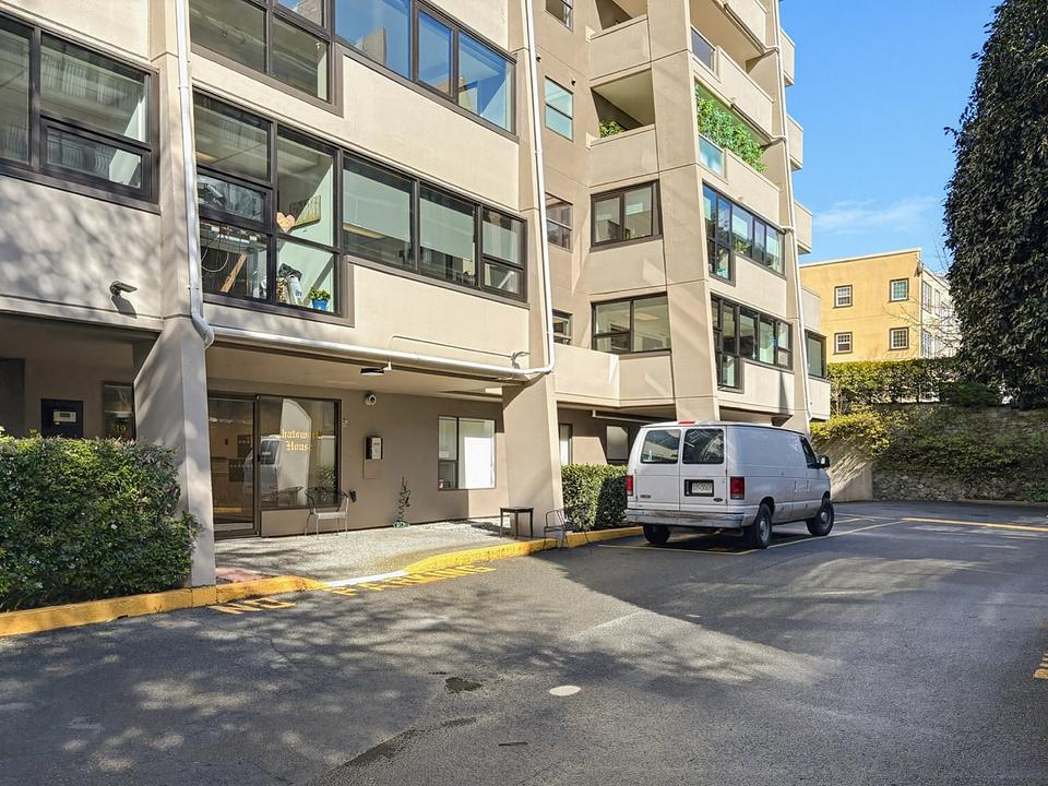 821 Burdett Avenue, Victoria, BC