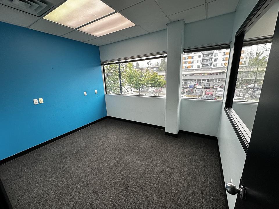 102 - 1975 Lonsdale Avenue, North Vancouver, BC