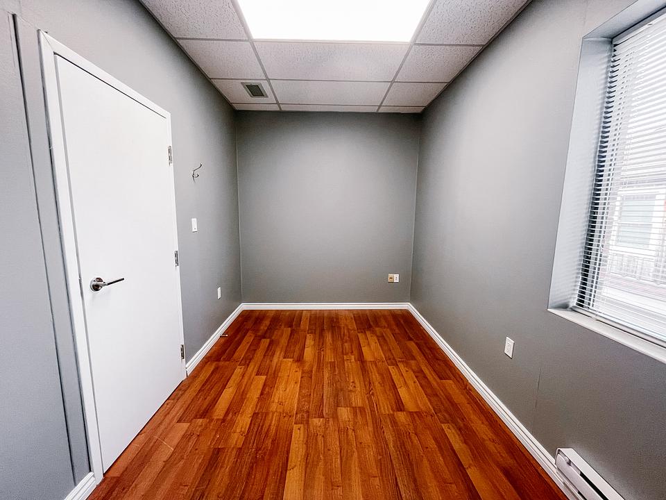 300 - 2 & 3 - 120 Wellington Street, London, ON