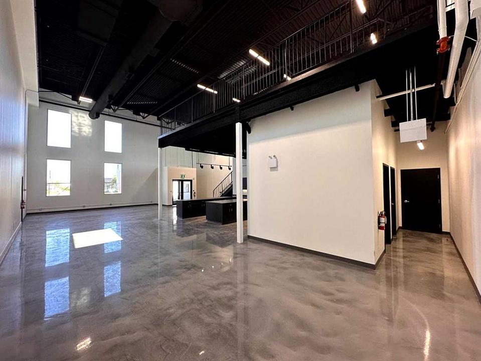 113 - 4412 9 Street Southeast, Calgary, AB