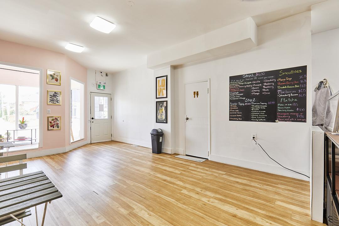 363 Barton Street East, Hamilton, ON