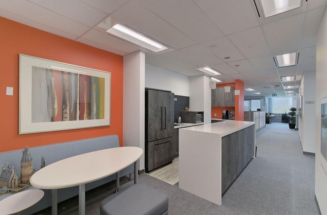 Suite 401 - 375 University Avenue, Toronto, ON