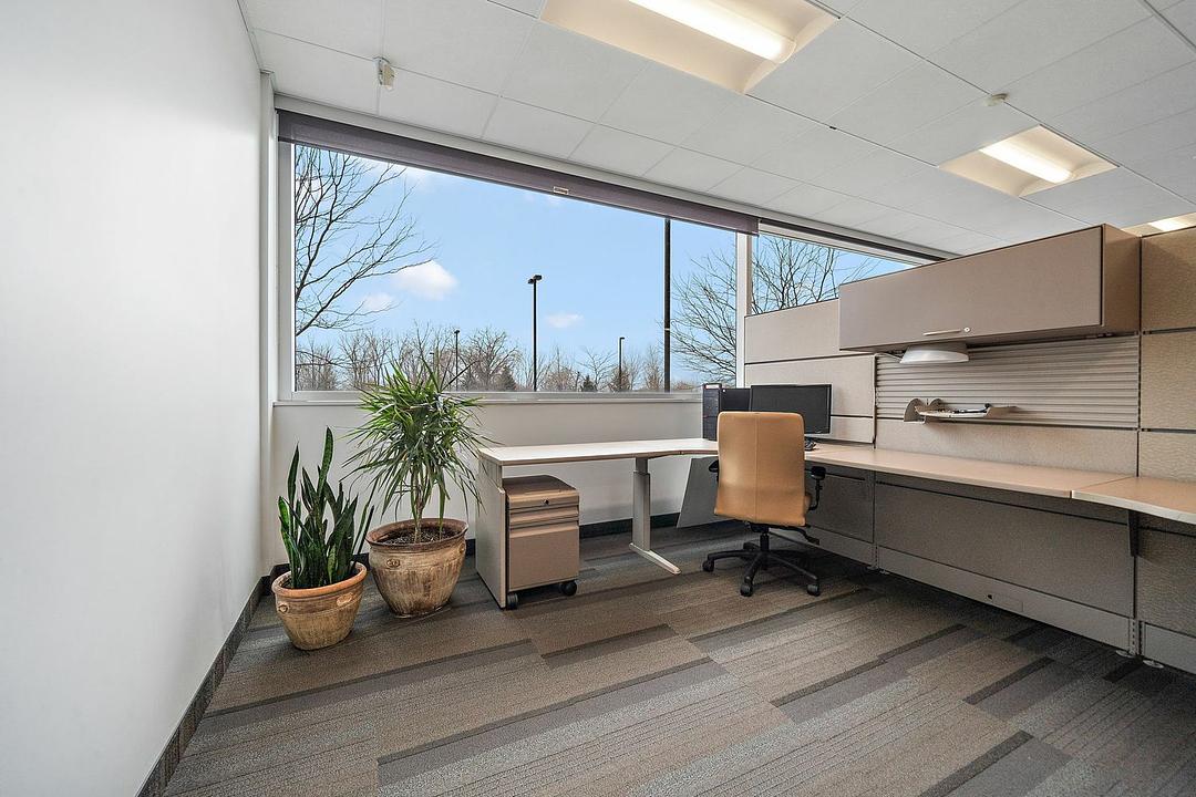 2500 Boulevard Alfred Nobel, Montréal, QC