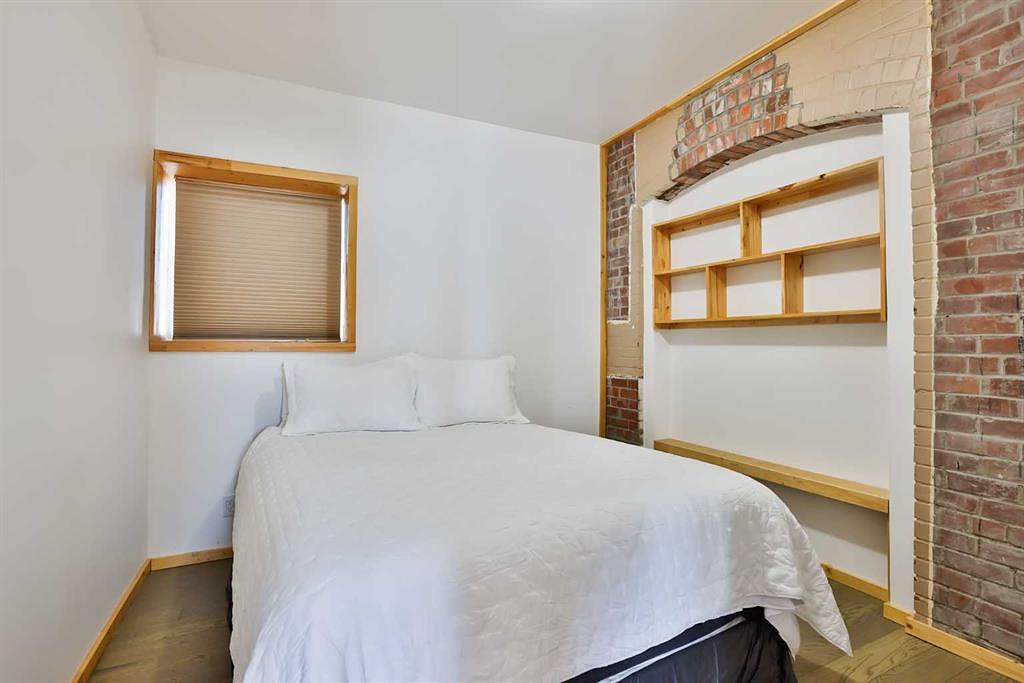 320 Railway Avenue, Granum, AB