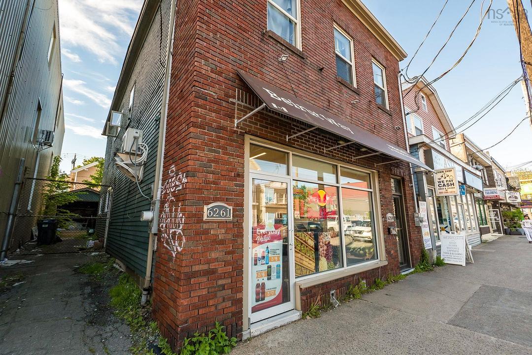 6261 Quinpool Road, Halifax, NS