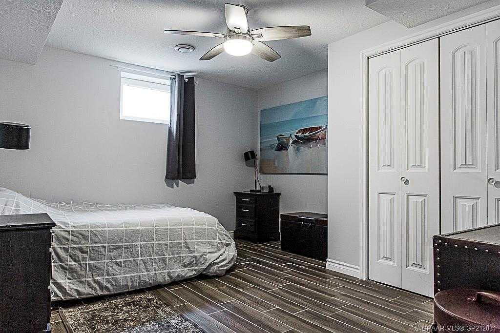 9731 100 Avenue, Grande Prairie, AB