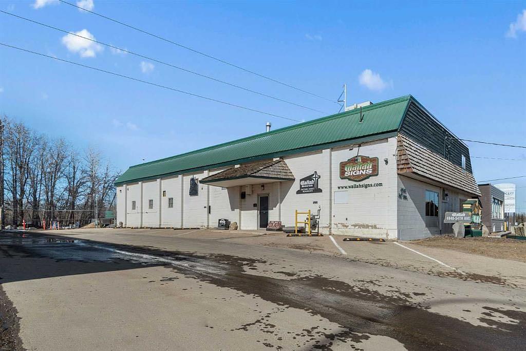 4948 54 Avenue, Red Deer, AB