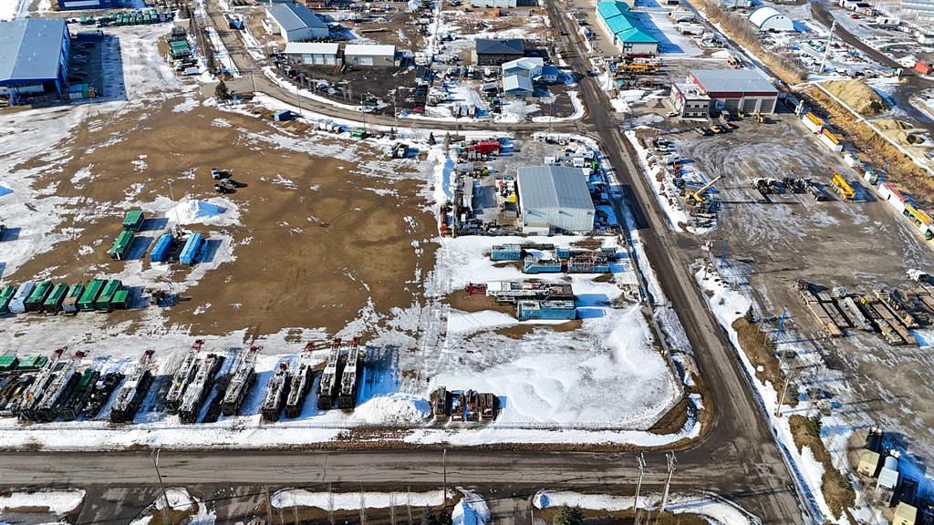 13 Schenk Industrial Road, Sylvan Lake, AB
