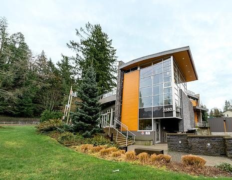 2580 Capilano Road, North Vancouver, BC