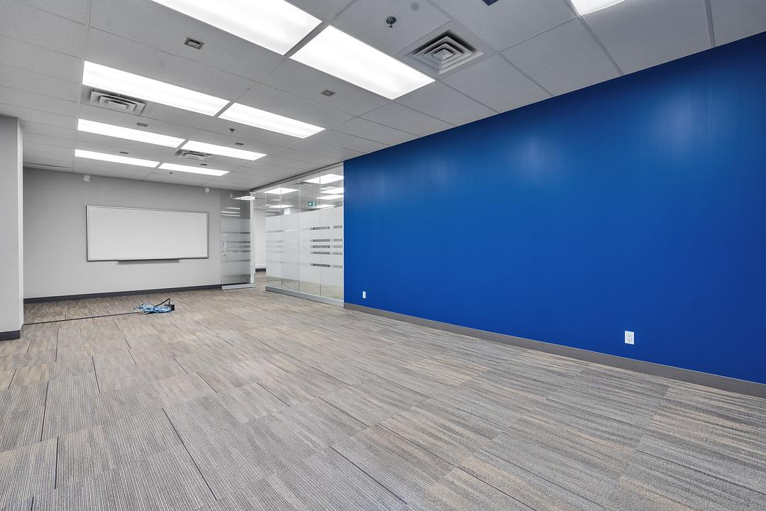 605 - 111 Peter Street, Toronto, ON