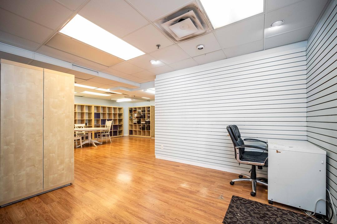 3424 West Broadway, Vancouver, BC