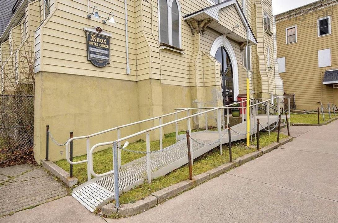 270 Commercial Street, Glace Bay, NS
