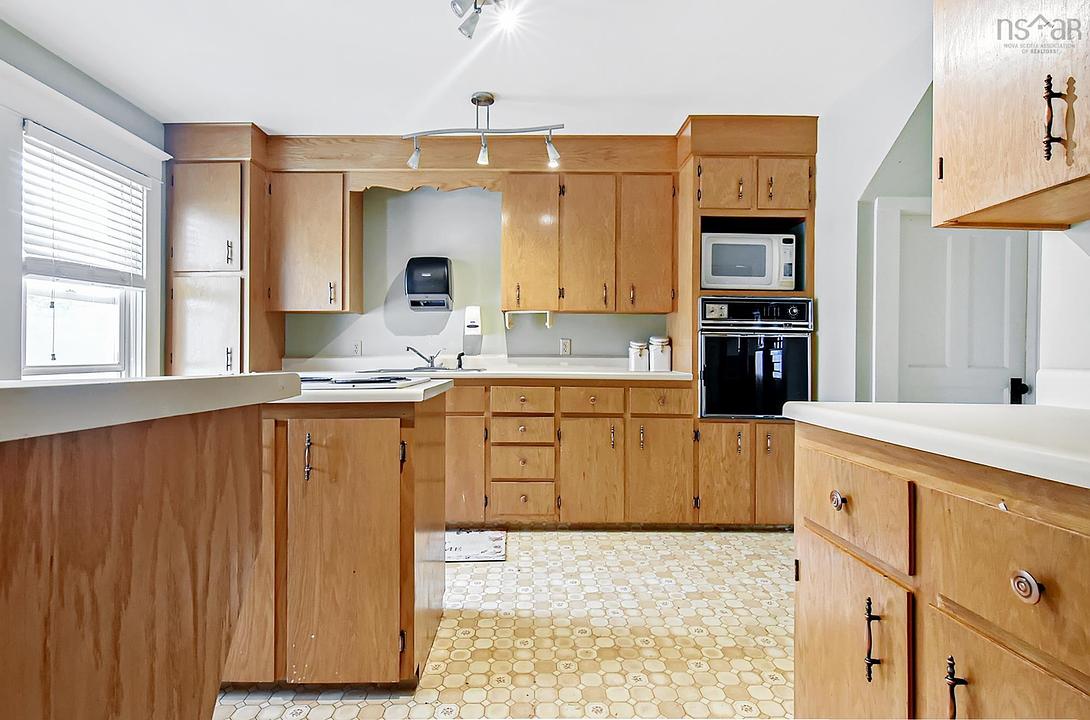 194 King Street, Windsor, NS