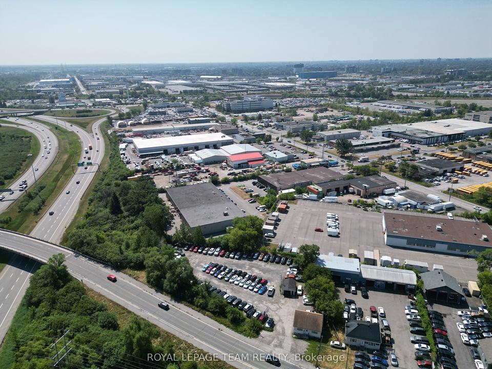 1506 Cyrville Road, Ottawa, ON