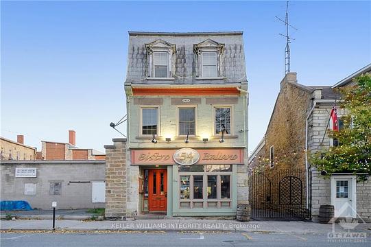 54 Foster Street, Perth, ON