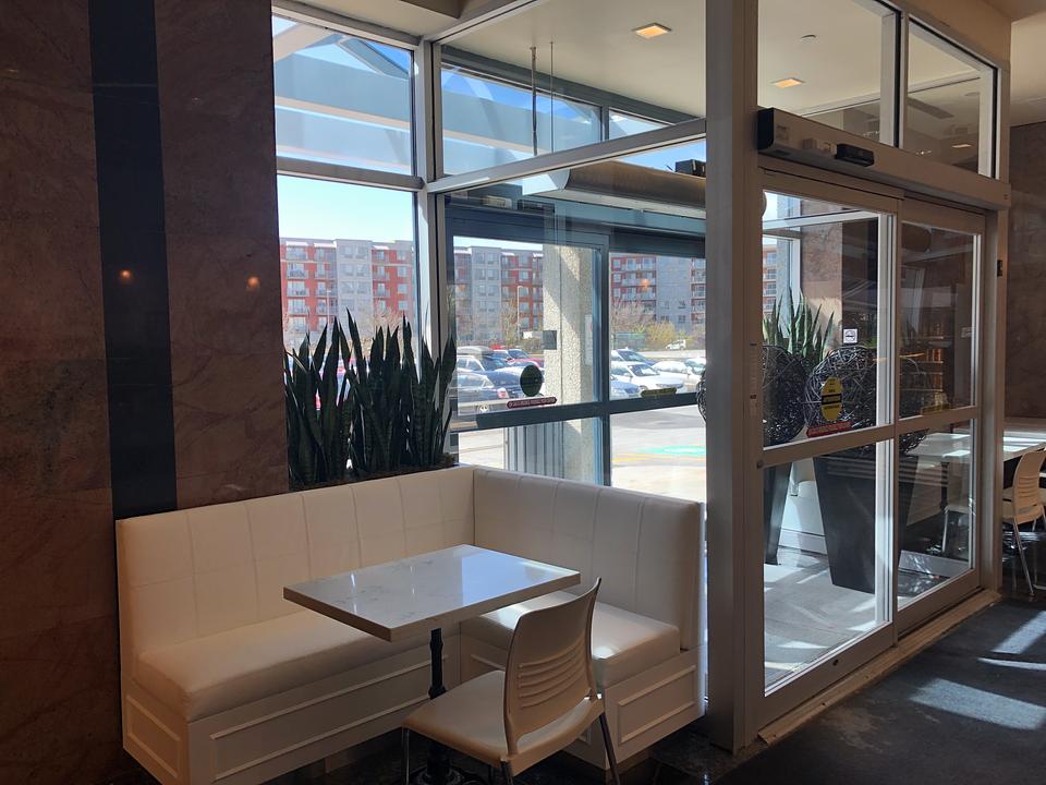2e - 3400 Boulevard du Souvenir, Laval, QC