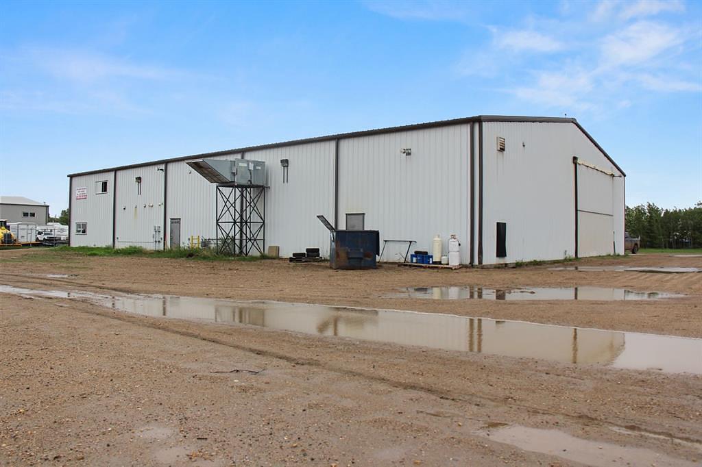 5022 50 Avenue, Lougheed, AB